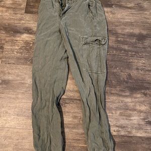Green cargo pants